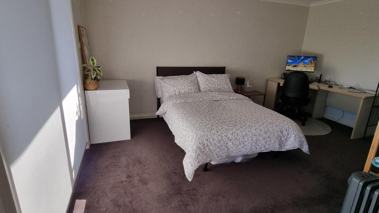 Guest Suite In Duffy Weston Creek ภายนอก รูปภาพ